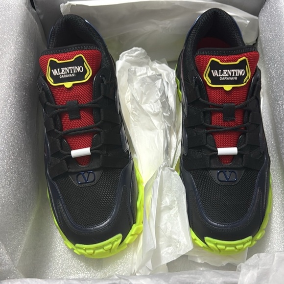 Valentino Garavani men’s sneakers - Picture 2 of 8